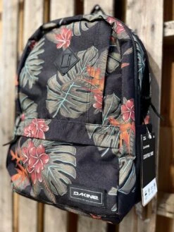 Dakine Essentials Pack 22L